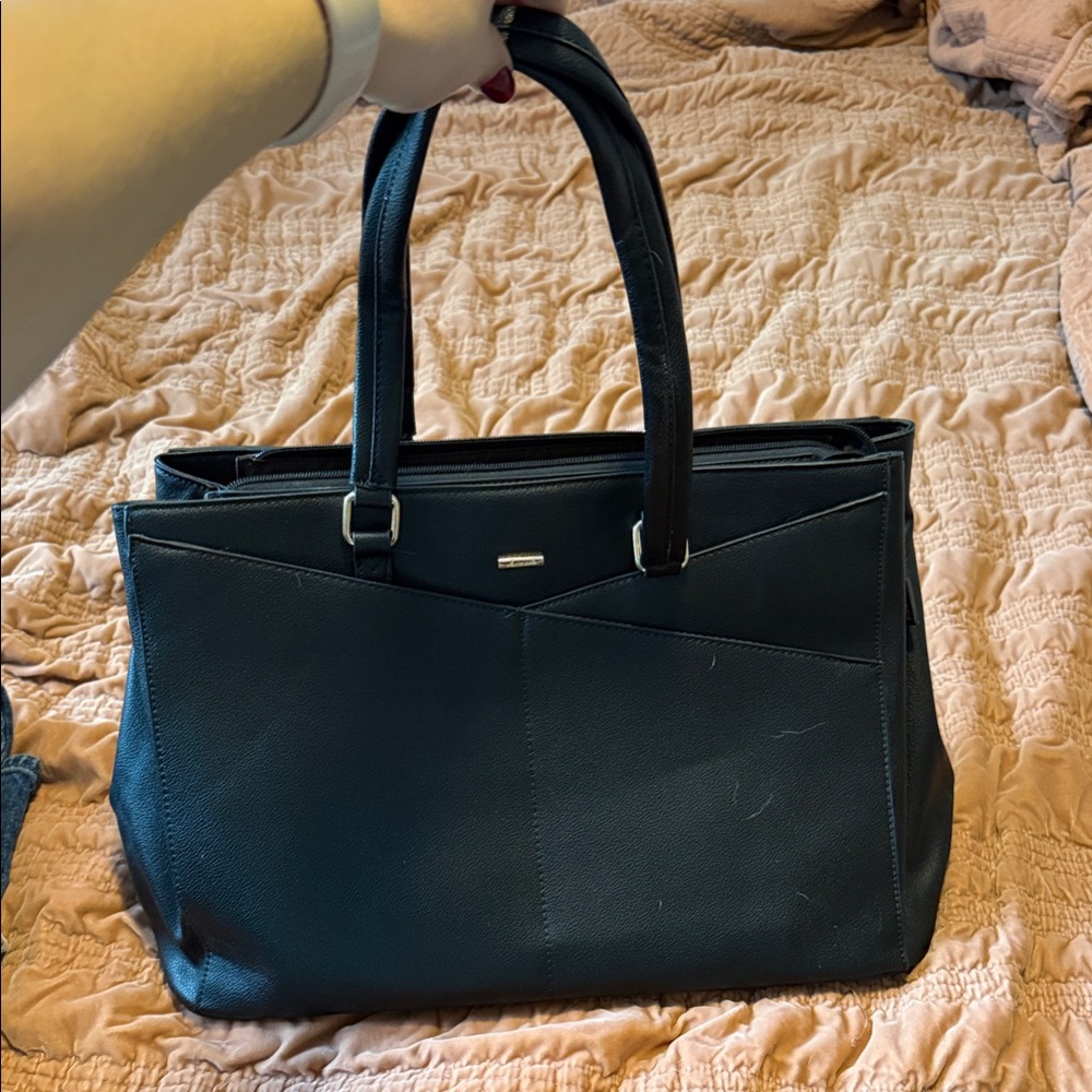 Chic Black Women's Shoulder Bag